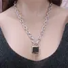 Colar com Pingente de Corrente de Alumínio Punk, Estilo Rock Hip-Hop para Homens e Mulheres, Cadeado Dourado e Prateado com Chave, Para Usar Empilhado no Atacado