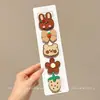 Lindas pegatinas de flequillo de dibujos animados para otoño e invierno, diademas de punto florales versátiles de estilo coreano con cierres de velcro, que exudan un ambiente sofisticado y elegante