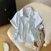 Camisa Blanca Estilo Coreano con Cuello Polo para Mujer, Verano Holgada Casual Hombro Normal Manga Corta con un Elegante Diseño de Cordón, Top Corto