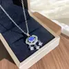 Moderna Cadena Clavicular de Acero de Titanio con Trébol de Cuatro Hojas Clásico Japonés y Coreano para Mujer, Elegante y Lujosa Cadena de Zirconia, Accesorio Versátil Exquisito