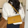 Bolso pequeño de alta gama transfronterizo para mujer, nuevo bolso de moda retro con cadena para el hombro, versátil para el trabajo, moderno bolso de hombro y cruzado