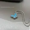 Fanjia versión superior collar pequeño de mariposa y nácar blanco, cadena para clavícula para mujer, chapado en oro de 18 quilates, pulsera de trébol de cuatro hojas de lujo ligero fábrica