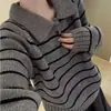 Suéter de malha fashion com listras color block para outono e inverno, com gola virada e fecho de meio botão, caimento solto, que rejuvenesce, de manga comprida para mulheres