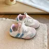 Zapatos de Niña Forrest Gump 2026 Zapatos Nuevos para Niños Zapatos Deportivos Zapatos de Patinaje para Niñas Pequeñas Adolescentes Suela Suave Zapatos Casuales