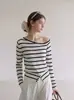 Top de malha canelada com listras color-block e ombros à mostra para mulheres, estilo old money, design de outono, afina a silhueta e valoriza o corpo.