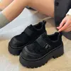 Zapatos Birkenstock para mujer de suela gruesa para aumentar la altura, nueva colección de otoño 2026, mocasines de estilo británico, zapatos planos de plataforma