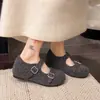 Apertura poco profunda realce interior otoño e invierno 2026 hebilla Mary Jane zapatos para mujer zapatos de algodón cálidos modernos finos polar lana gris