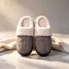 Lenço de Cabeça Transfronteiriço Novo Outono Inverno Forrado com Pelúcia Quente Casa Interior Antiderrapante Piso Pantufas de Algodão Fabricante Customização