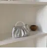Bolso de Perlas Dulce Niña Bolso de Mano Moda Mujer Combinable Plisado Bandolera Bolso Nube Mini Teléfono Móvil Bolso Pequeño