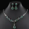 Joias Transfronteiriças com um Toque de Luxo, Conjunto de Joias de Colar de Luxo Leve Quadrado de Nicho, Brincos, Acessórios de Banquete de Casamento com Diamantes para Mulheres