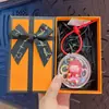 Llavero Colgante Creativo de Oveja con Corona de Dibujos Animados y Boca Fruncida Linda Decoración para Bolso Llavero de Coche Pequeño Regalo Venta al por Mayor