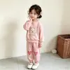 Conjunto de Corazón para Niñas 2026 Primavera/Otoño Nuevo Sudadera Cómoda y Pantalones Deportivos para Bebés Conjunto Lindo de Dos Piezas con Cuello Redondo