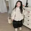 Ropa infantil coreana: Ropa de abrigo de invierno forrada de forro polar y engrosada para niñas, con un diseño de forro polar por ambos lados, y chaquetas cálidas acolchadas de algodón para niños.
