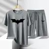 Traje de Verão Novo com Camiseta e Shorts de Seda Gelada Masculino Tendência Casual Esportivo Secagem Rápida Roupa Tamanho Grande Duas Peças Roupa Masculina