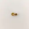 Buje de latón moleteado no estándar con agujeros laterales y ranura inferior, componente de cobre hueco de precisión