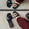 Elegantes Zapatos Planos de Punta Abierta para Mujer, Nuevo Modelo Verano 2026, Sandalias Slip-On de Punta Dividida con Hebilla Metálica, Sandalias Elegantes de Estilo Francés