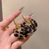 Otoño e Invierno Populares Retro Modernos Atmosféricos Terciopelo Estampado Leopardo Flor Pendientes Personalizados Accesibles Lujo Super Hada Elegantes Pendientes de Gama Alta