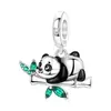 Pingente Cruzado de Cobre Branco Panda Deitado no Bambu, Acessórios Versáteis Originais de Nicho para Pulseira DIY Atacado