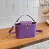 Transfronterizo 2026 Primavera/Verano Nueva Moda Bolso de Hombro Cruzado Metálico en Forma de V Gran Capacidad Simple Versátil