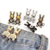 Artefacto de cintura ajustada, hebilla de cintura ajustada, lindo broche de conejo, hebilla de jeans, broche antiluz, decoración de ropa