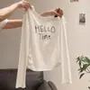 Nova Coleção Outono/Inverno Design de Estampa de Letras Americanas Moda Simples Versátil Ombro a Ombro Slim-Fit Top Elegante para Mulheres