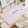 Alfombrilla de ratón calefactable de color crema, calentador de escritorio extragrande, diseño elegante para chicas, adecuada para escritorios de computadora de oficina, proporciona calor para las manos en invierno