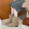 Botas de Cano Curto com Salto Grosso Maillard Femininas 2026 Outono/Inverno Novas Botas Martin de Camurça Botas de Bico Fino Fivela de Cinto Botas com Salto Bloco