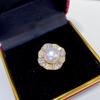Anel Feminino de Outono Mais Vendido de Luxo Leve com Pérola Natural de Água Doce Aurora, Bolinha Redonda Banhado a Ouro 18K Design de Nicho Simples Retrô