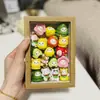 Marco de Fotos de Pollito de Hormiguero Marco de Fotos Hueco 3D Figura Transparente Tsum Tsum Caja Sorpresa Soporte de Exhibición Madera Mesa