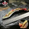 Delta Shakche Alrededores Pequeño Cuerno Elegía Aleación Modelo Llavero de Metal Arma de Juego Colgante de Paquete 18cm