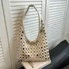 Bolso de Hombro Cruzado Texturizado Casual para Mujer, Estilo Europeo y Americano, Modelo Nuevo con Remaches, Tendencia 2026 Gran Capacidad, Diseño Simple