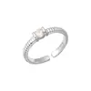Anillo de plata de ley 925 con circonita rayada para mujer, plata brillante, diseño simple de nicho, anillo abierto elegante J5338