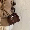 Bolsa Saco Feminina Outono 2026 Couro Camurça Retro de Luxo Leve Simples Ombro Único de Mão Transversal Mãe-Filho