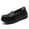 Zapatos de Enfermera Zapatos de Trabajo para Mujer Suela Blanda Zapatos de Cuero Zapatos Blancos para Mujeres Embarazadas Novedad Otoño para Mujer Venta al por Mayor Suela Gruesa Slip-on Zapatos para Mujer