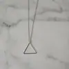 Joyería Minimalista Retro Europea y Americana, Collar Triangular Geométrico, Collar Largo de Metal para Mujer, Cadena para Suéter de Mujer