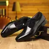 Zapatos de Cuero de Talla Grande Transfronterizos para Hombre, Nuevos Modelos de Primavera, Zapatos Formales de Negocios para Oficina para Hombre, Venta Directa de Fábrica, Zapatos de Punta Fina para Caballero