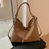 Bolso Tote Estilo Retro para Mujer 2025 Invierno Nueva Moda Gran Capacidad para Viajar de Commute de Aspecto Elegante Bolso de Ocio a la Moda