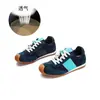 Sapatos Femininos de Couro Genuíno 2026 Primavera Novo Estilo Retrô Sapatos de Treino Alemães Tênis Brancos Casuais Versáteis Femininos