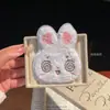 Clip para el pelo de conejo de peluche bordado estilo japonés con velcro, cerdito My Melody dulce y lindo, pegatina para flequillo sin costuras