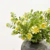 Con flor de simulación Yang 7 margarita pequeña fresca con hierba flor de simulación de comercio exterior al por mayor pastoral boda decoración del hogar