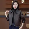 Chaqueta corta de cuero de moda hecha a medida para mujer, otoño 2026 nueva vintage elegante holgada adelgazante versátil cuero