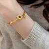 Pulsera de Acero Titanio para Mujer con Cuerda Roja de la Suerte, Moneda Dorada, Pulsera Festiva Sencilla, Nuevo Ingreso de Cobre Transfronterizo de Lujo