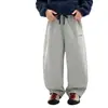 Calça de moletom para meninos, nova coleção primavera/outono 2026, calça esportiva versátil e de corte solto para crianças mais velhas, calça casual para meninos, calça infantil
