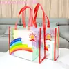 Bolsa de Mão Transparente de PVC com Estampa Arco-Íris Sacola de Compras para Loja de Roupas Femininas Sacola de Presente para Lembrancinha DIY Creche Sacola de Presente para Feriado