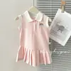 Vestido estilo universitario para niñas, casual, cuello polo, falda plisada, vestido de princesa, falda chaleco, una generación de pelo