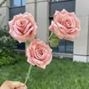 Valle de Huaxi 2026 Nueva Colección: Arreglos en tonos marrones, Serie de 2.5 Yuan, Venta al por mayor de flores artificiales para lugares de boda