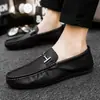 Novos Sapatos Masculinos Estilo Coreano Sapatos Masculinos da Moda Mocas Primavera Sapatos Casuais Sociais Slip-On