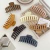 Pinza para el cabello sencilla y elegante para mujer, con forma de tiburón, 2024, nueva pinza grande para el cabello, pinza para el cabello de alta gama.