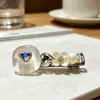 Presilha de Cabelo Azul com Strass de Alta Qualidade para Mulheres 2026 Novo Estilo Presilha Lateral para Franja e Cabelos Finos, Presilha Bico de Pato de Temperamento Luxo Leve para Meninas