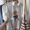 Camiseta Branca de Algodão Puro de Manga Curta Solta para Mulheres, Novo Design Verão 2026 com Estampa de Urso, Tamanho Grande